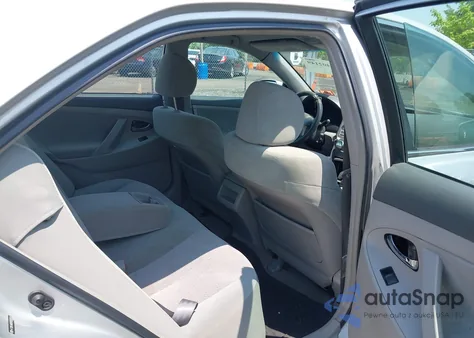 2007 Toyota Camry Le z USA, uszkodzony, nr VIN 4T1BE46K87U592658